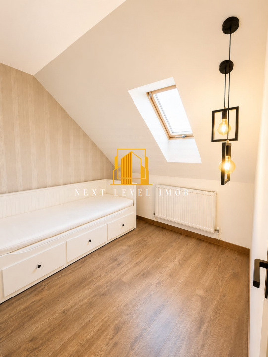 Apartament 3 camere MANSARDĂ 