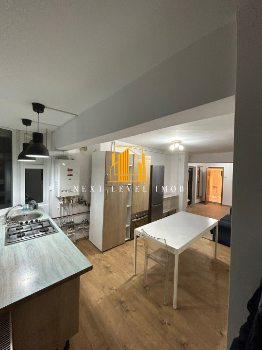 Apartament de închiriat – 3 camere decomandat