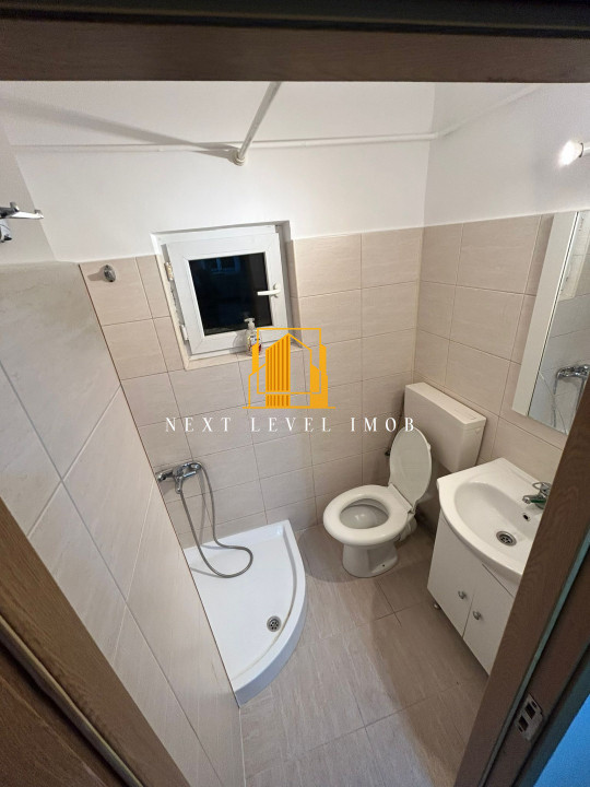 Apartament de închiriat – 3 camere decomandat