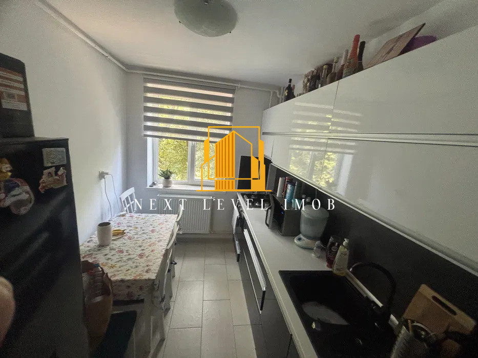 Apartament 2 camere Craiovei, etaj 2