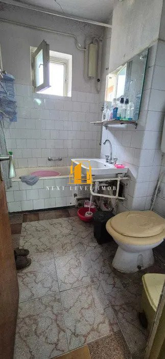Apartament 3 camere decomandat – Craiovei